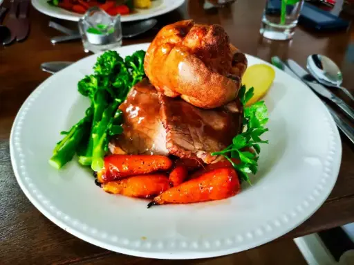 Sunday Roast Lunch Bookings